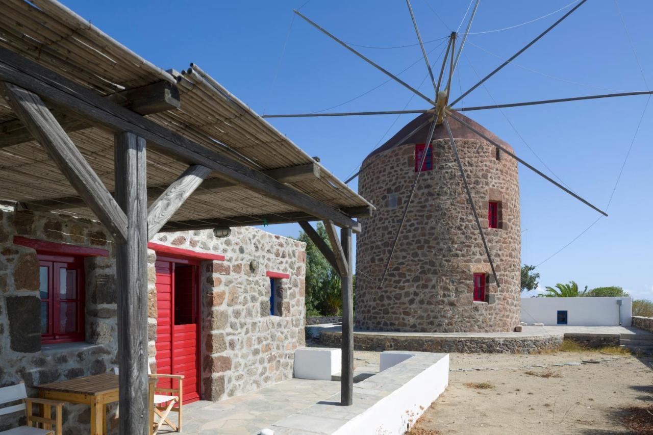 Marketos Windmill And Houses Tripiti Ngoại thất bức ảnh