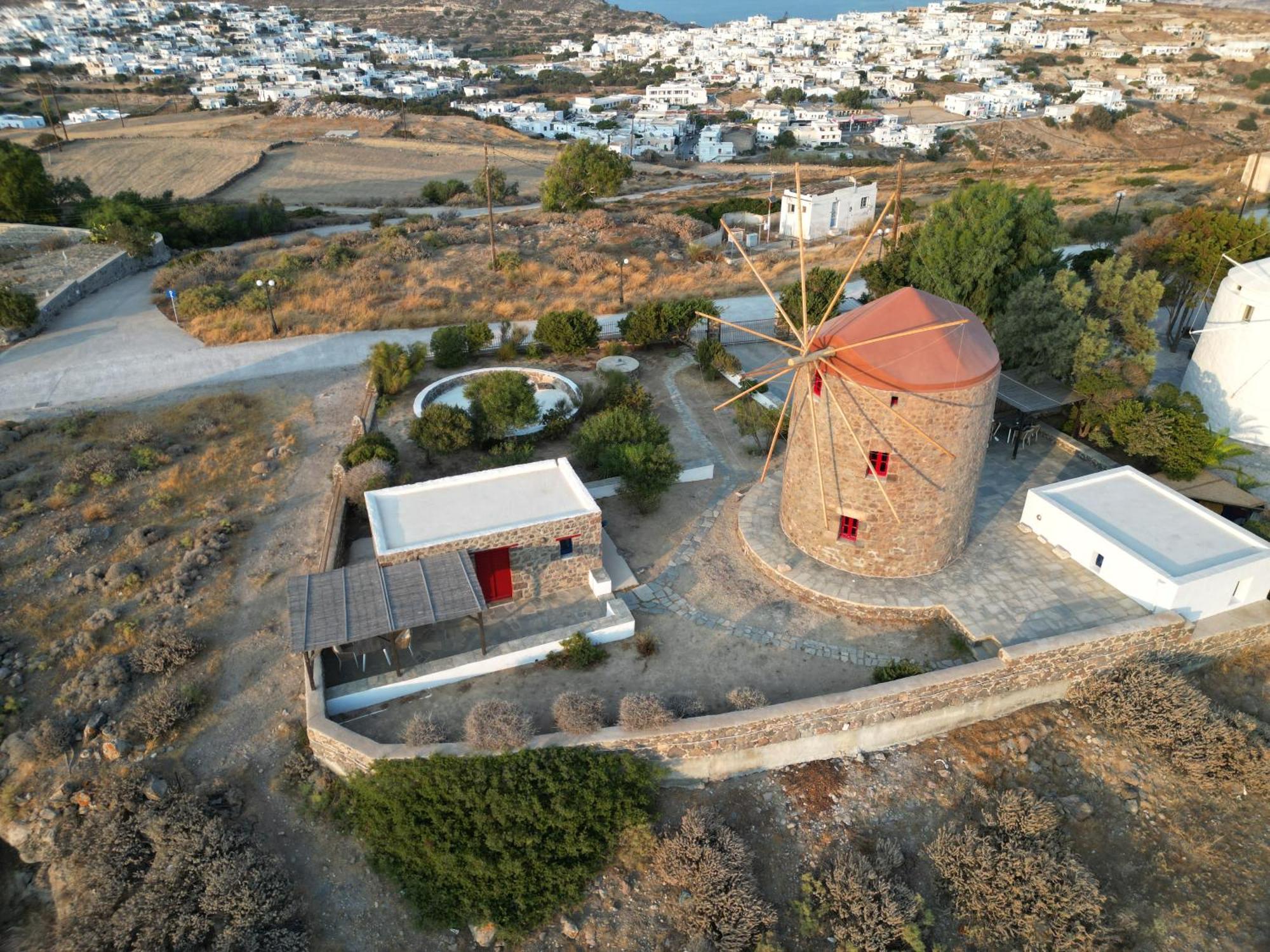 Marketos Windmill And Houses Tripiti Ngoại thất bức ảnh